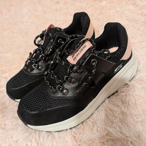 Skechers Women's Black and Pink Athletic Shoes